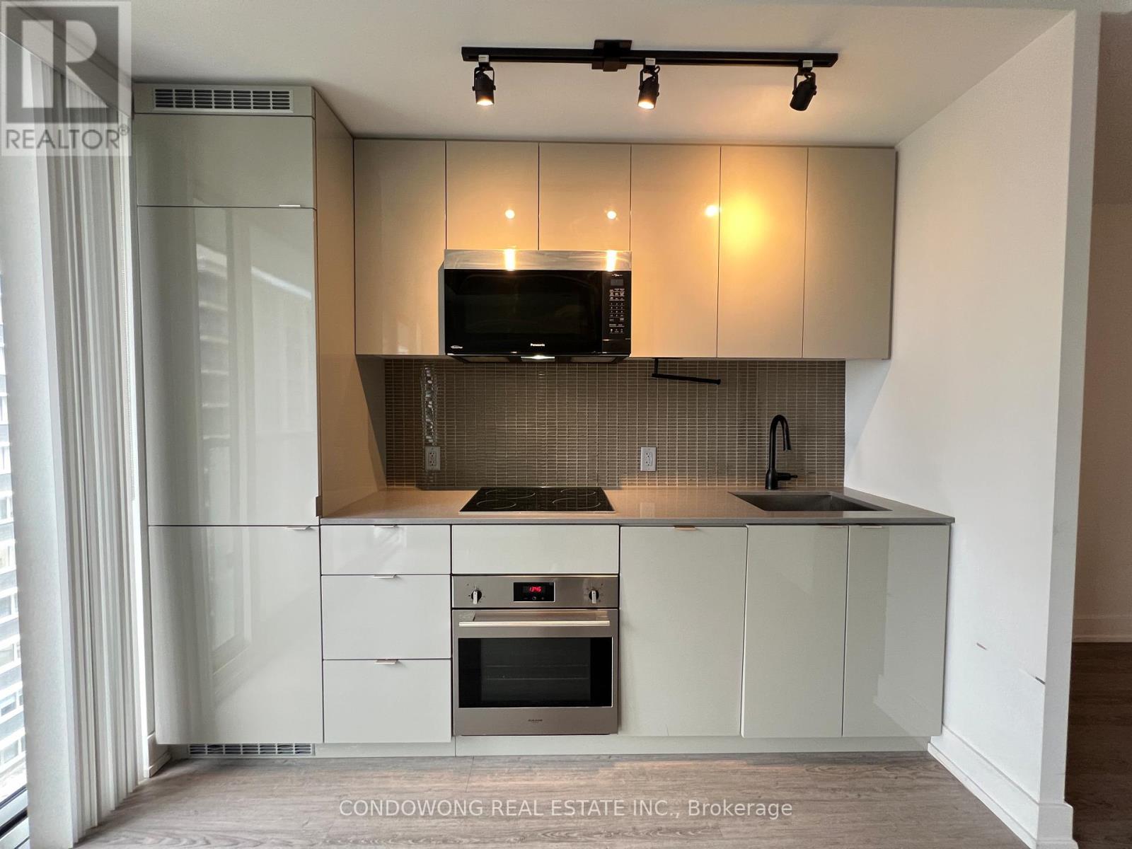 High End Kitchen