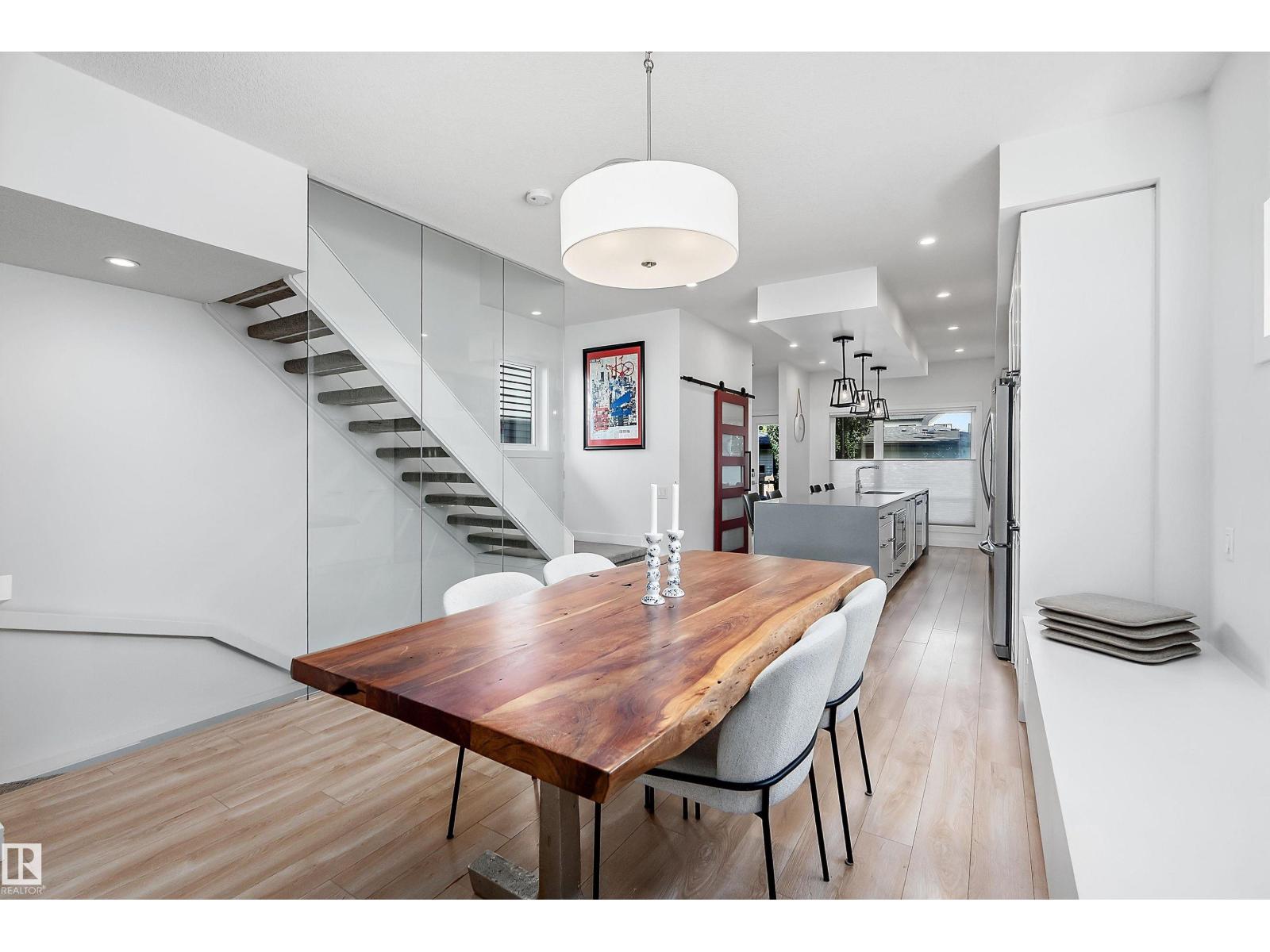 11413 126 ST NW - 12