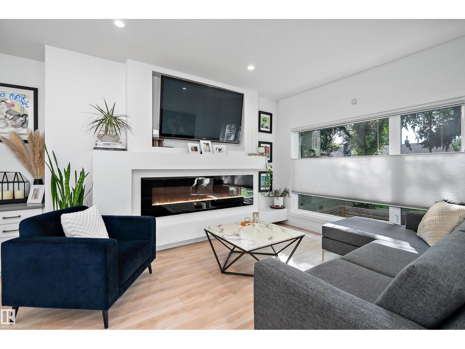 11413 126 ST NW - 5