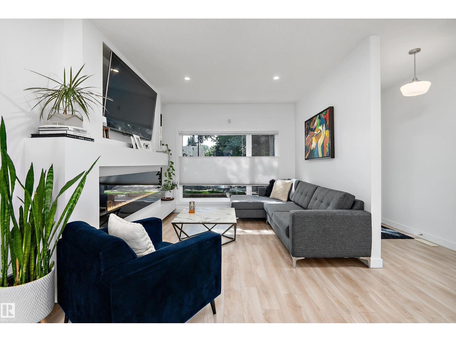 11413 126 ST NW - 6