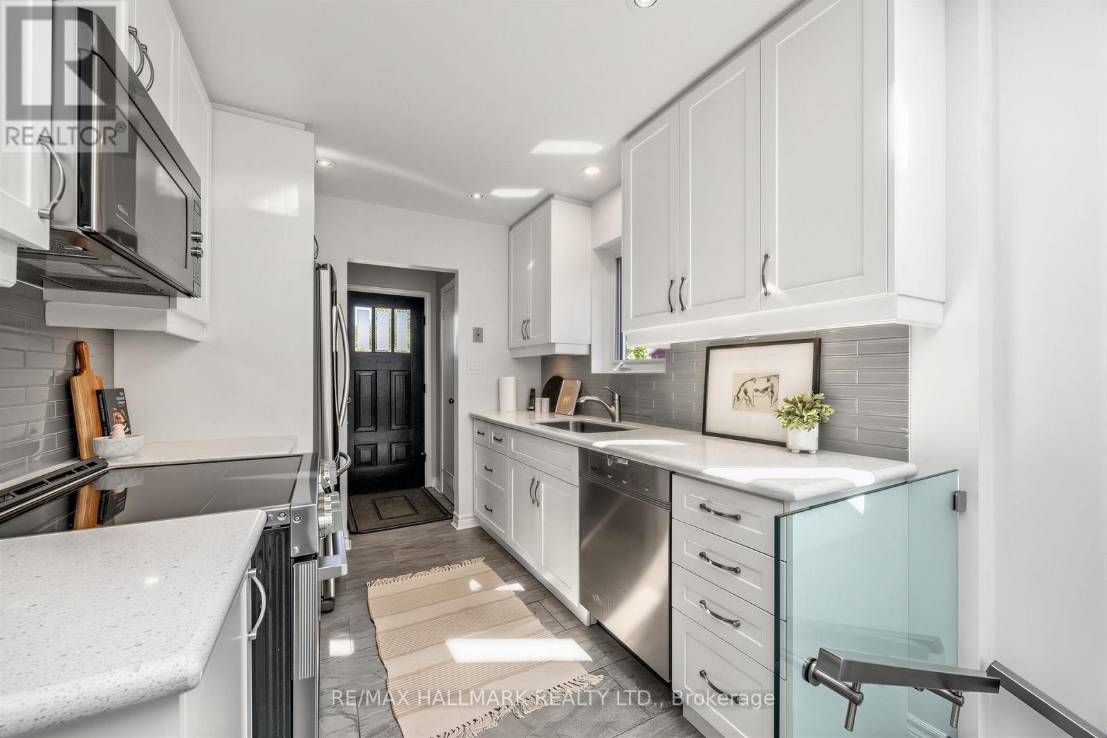 16 CRESTLAND AVENUE - Image 12