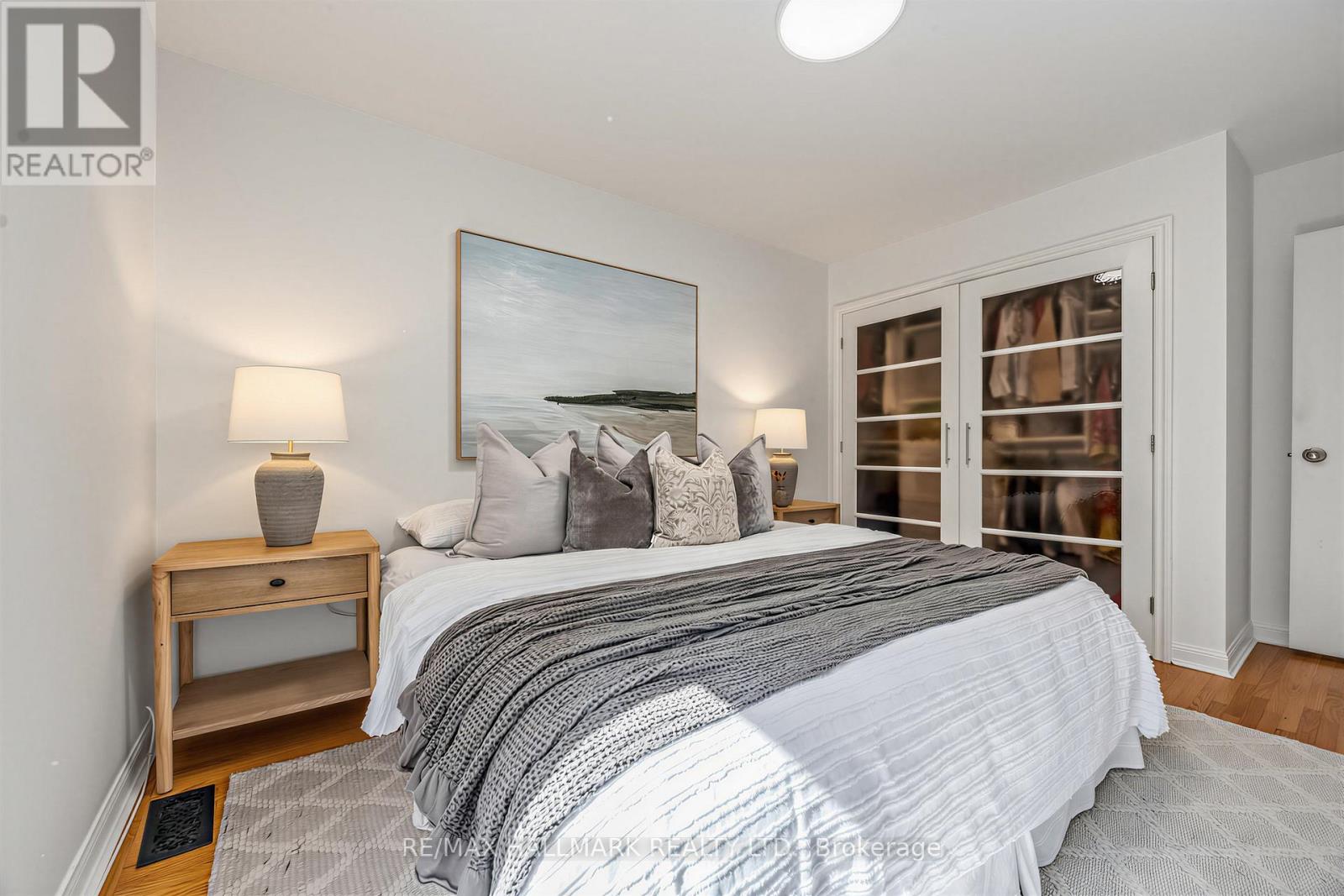 16 CRESTLAND AVENUE - 19