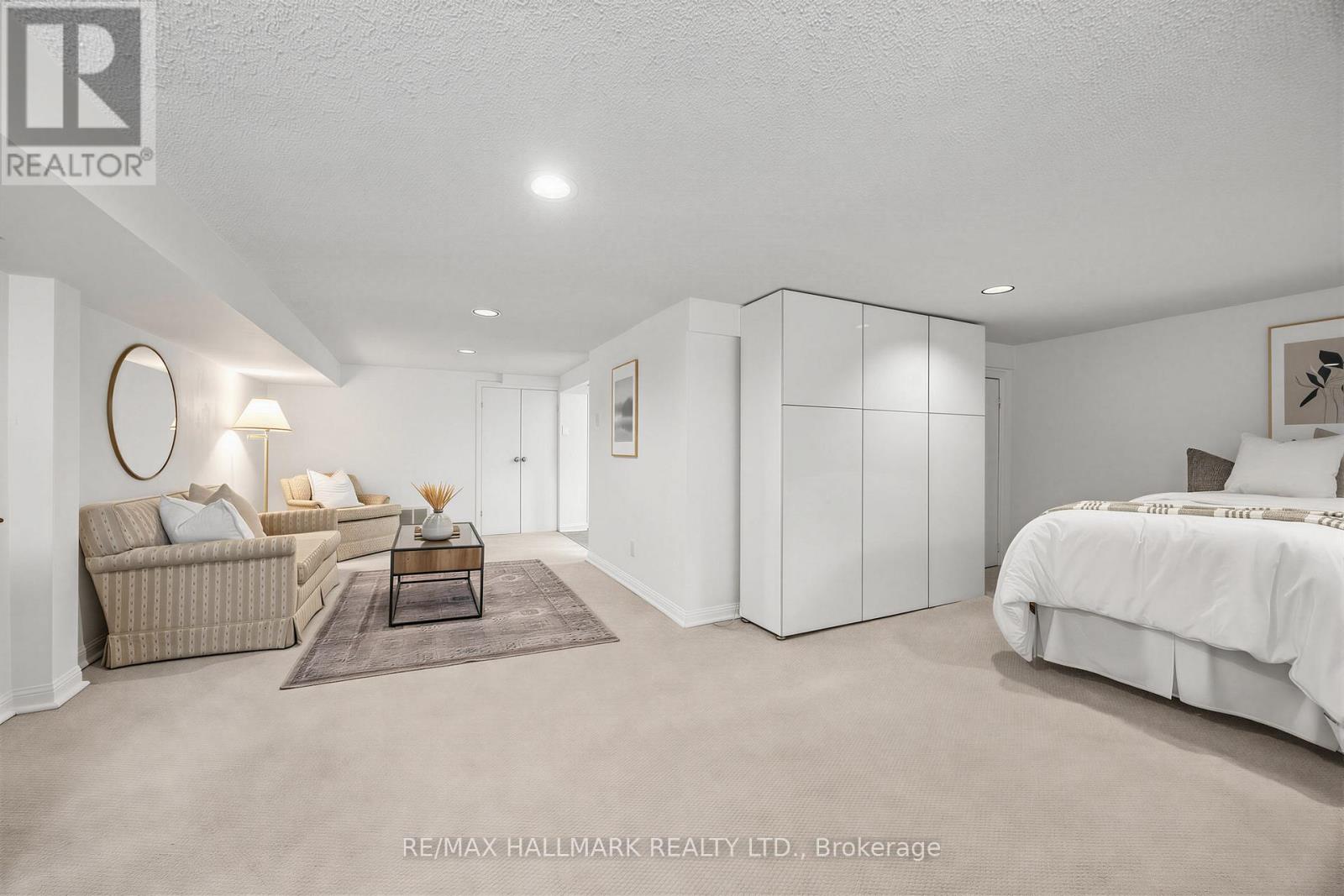 16 CRESTLAND AVENUE - 24