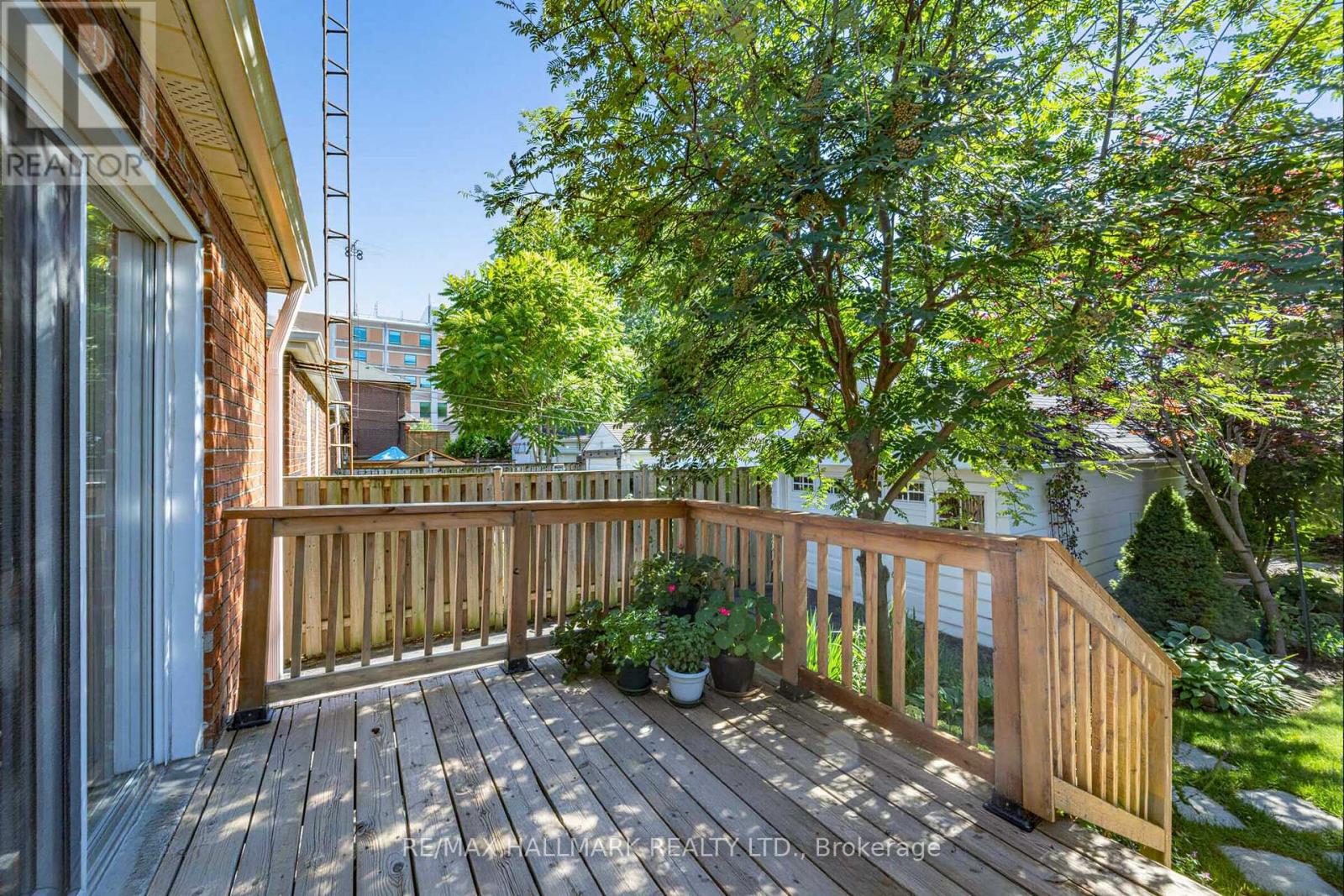 16 CRESTLAND AVENUE - Image 31
