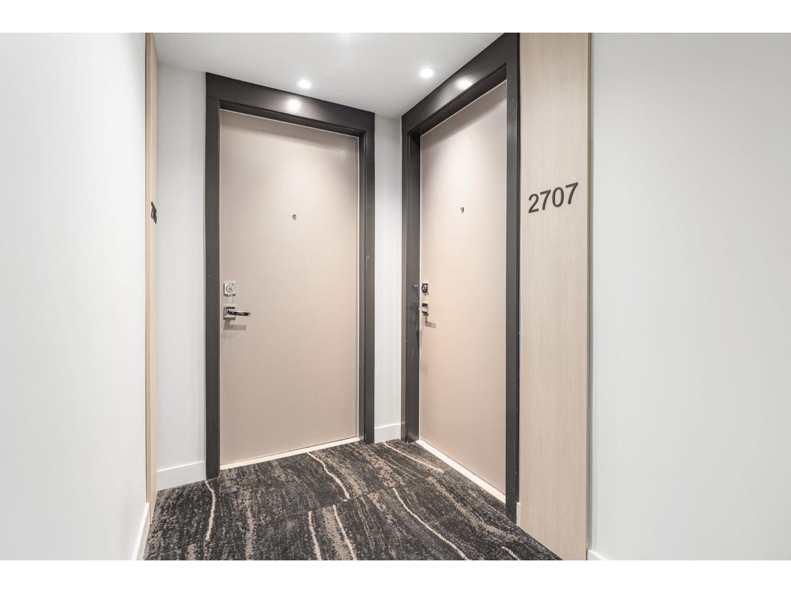 2707 9675 KING GEORGE BOULEVARD, Surrey — photo 2