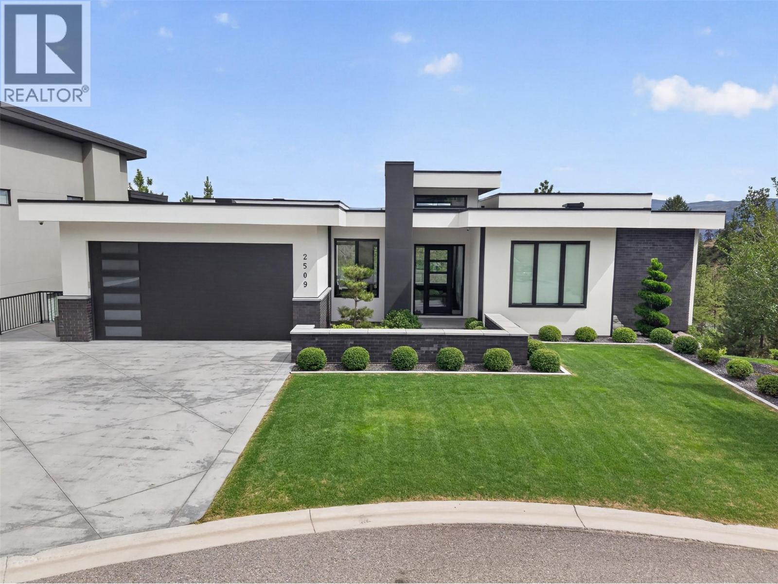  2509 Tallus Heights Drive, West Kelowna