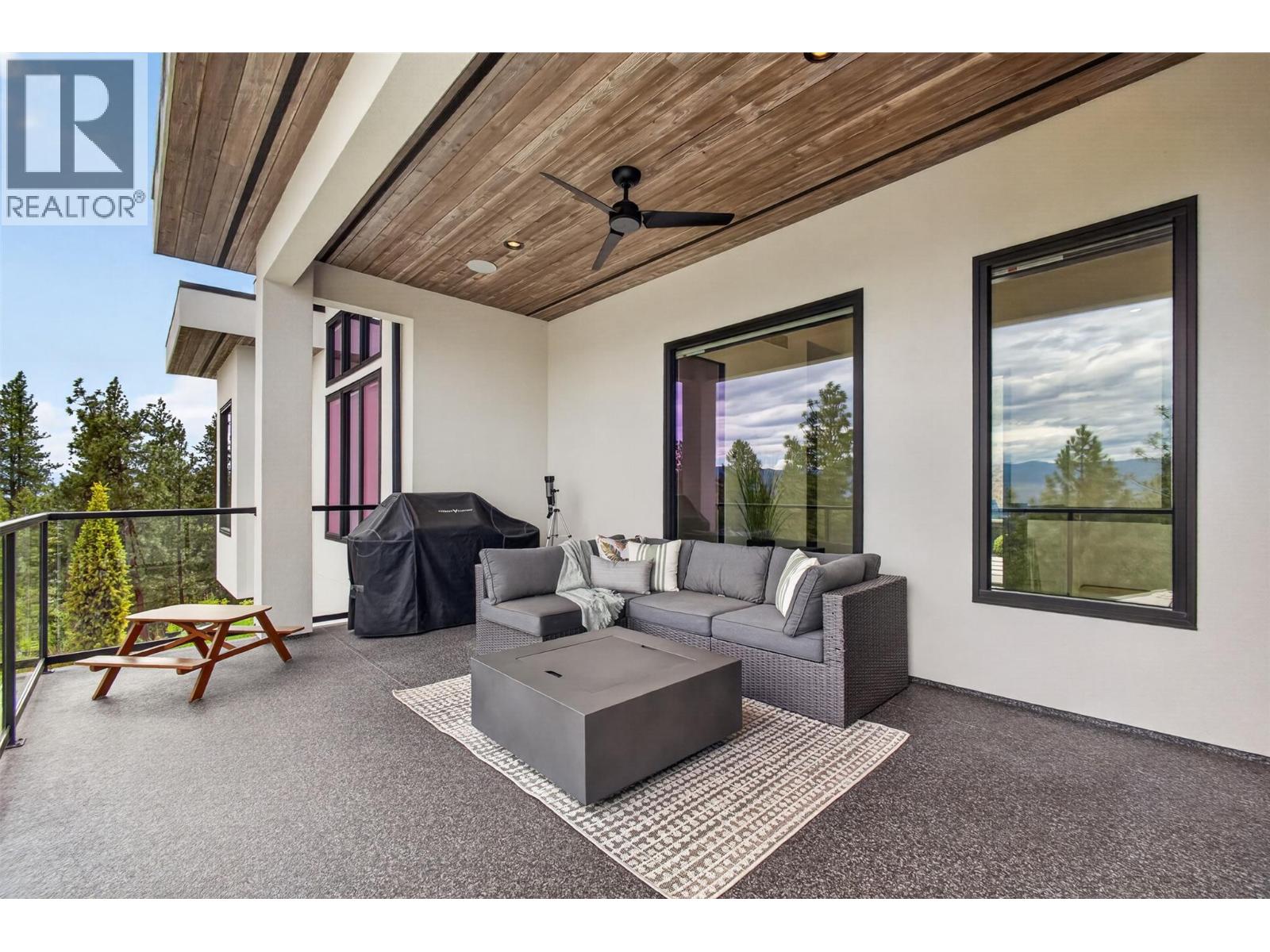  2509 Tallus Heights Drive, West Kelowna