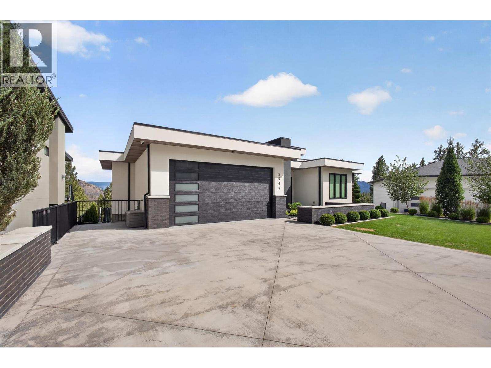  2509 Tallus Heights Drive, West Kelowna