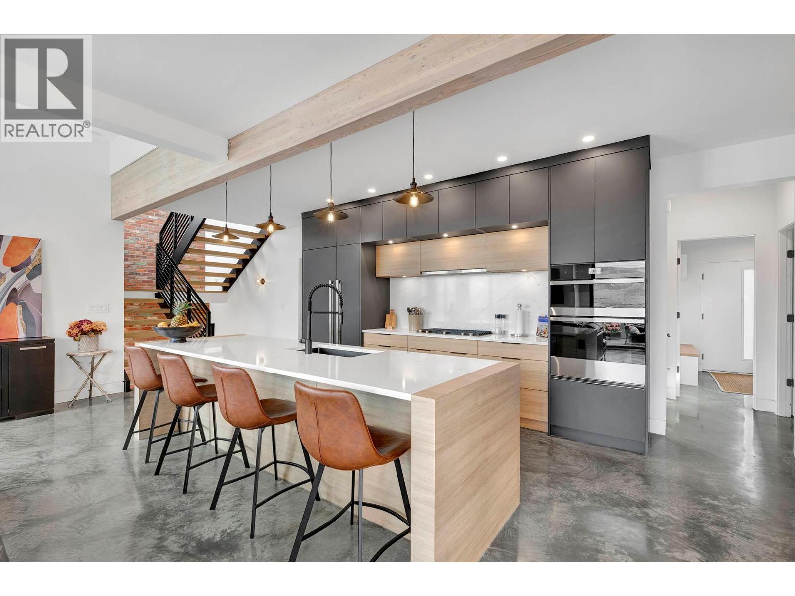 887 Fernie Road - 52