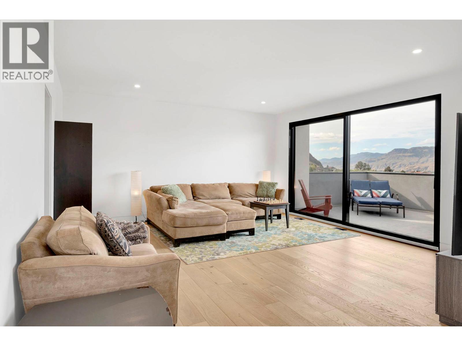 887 Fernie Road - 23
