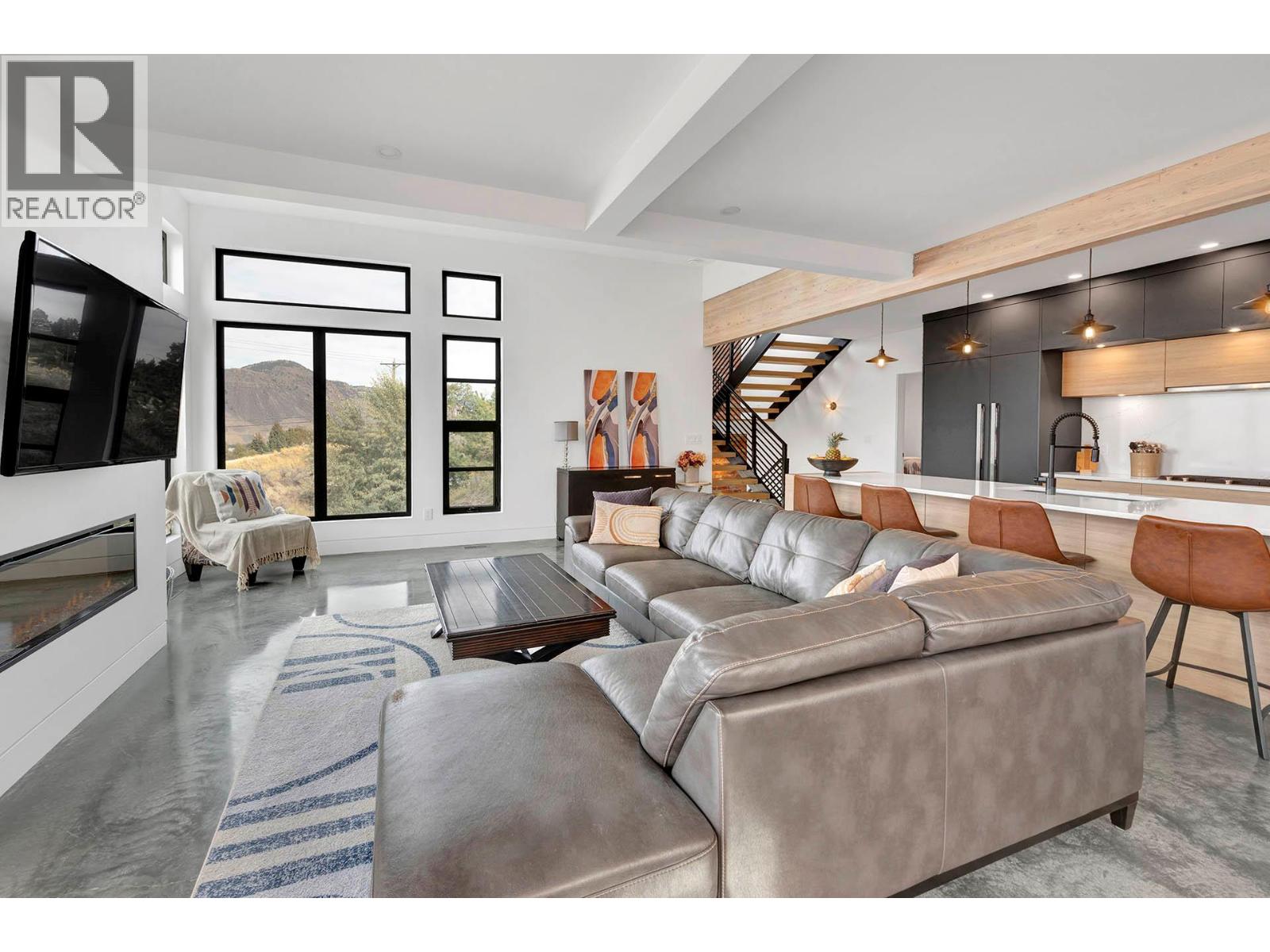 887 Fernie Road - 61