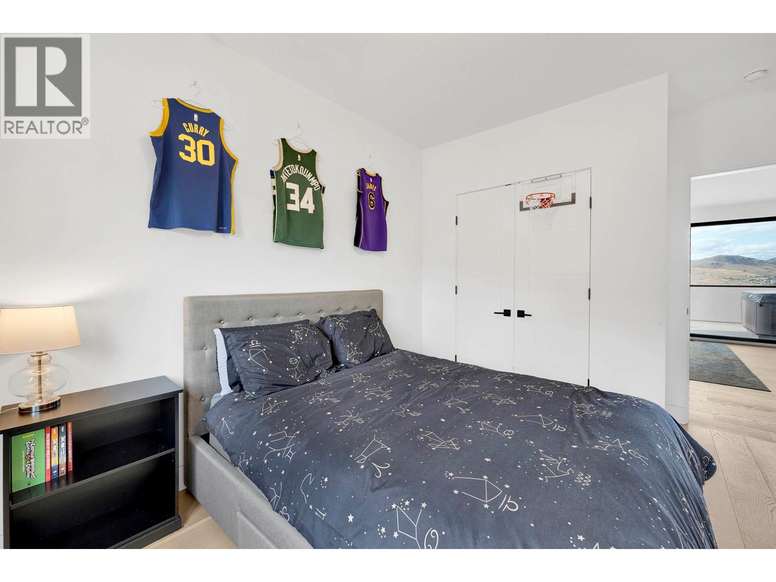 887 Fernie Road - 73