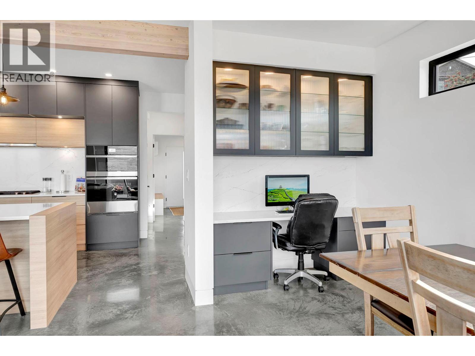 887 Fernie Road - 58