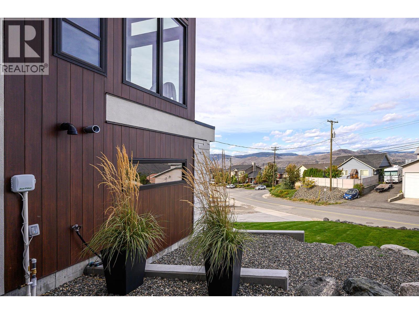 887 Fernie Road - 27