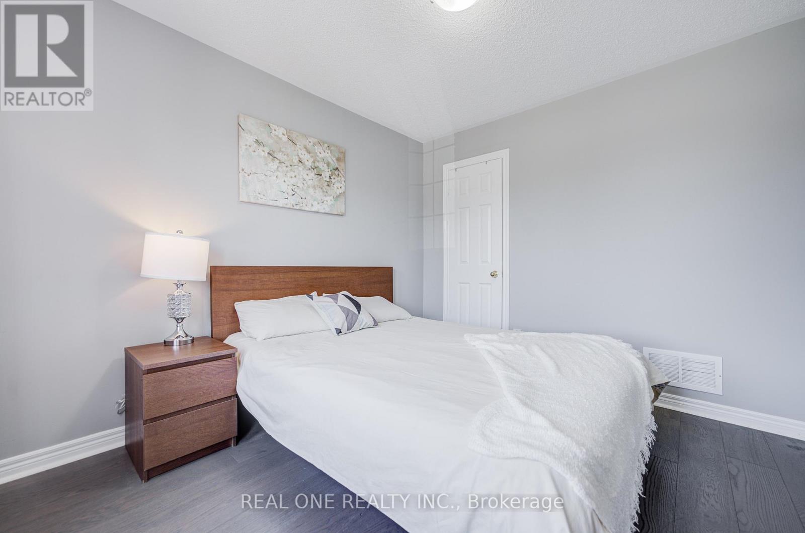 5827 RAINSPRING DRIVE - 26