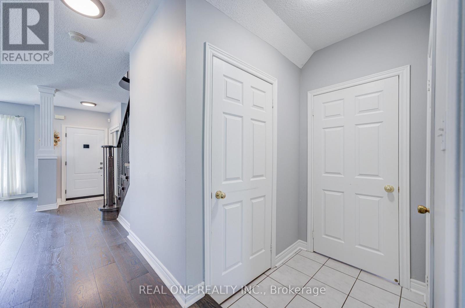 5827 RAINSPRING DRIVE - 9