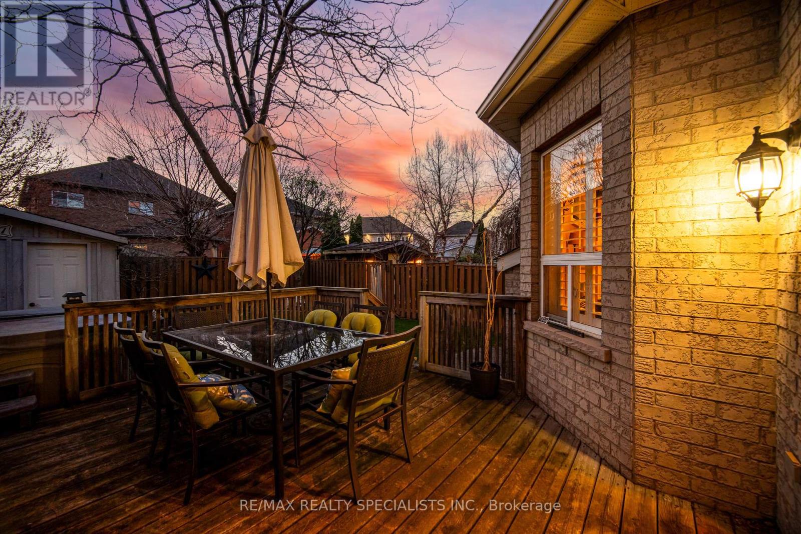 187 COOKE CRESCENT - 32