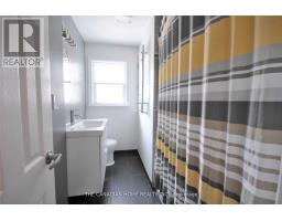 Bedroom 3 - 174 Patricia Avenue, Toronto, ON M2M1J5 Photo 6