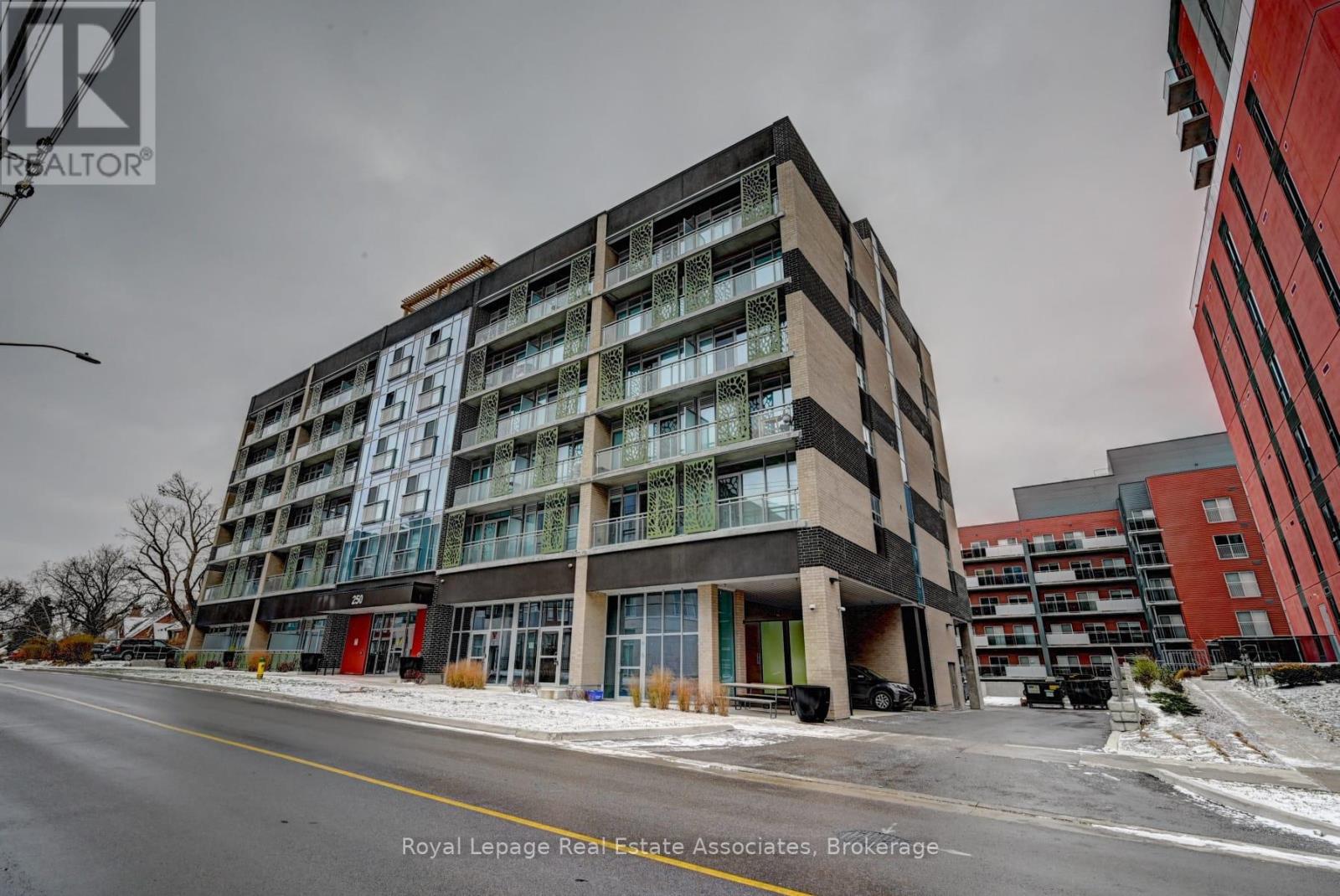 #319 250 ALBERT STREET - 23