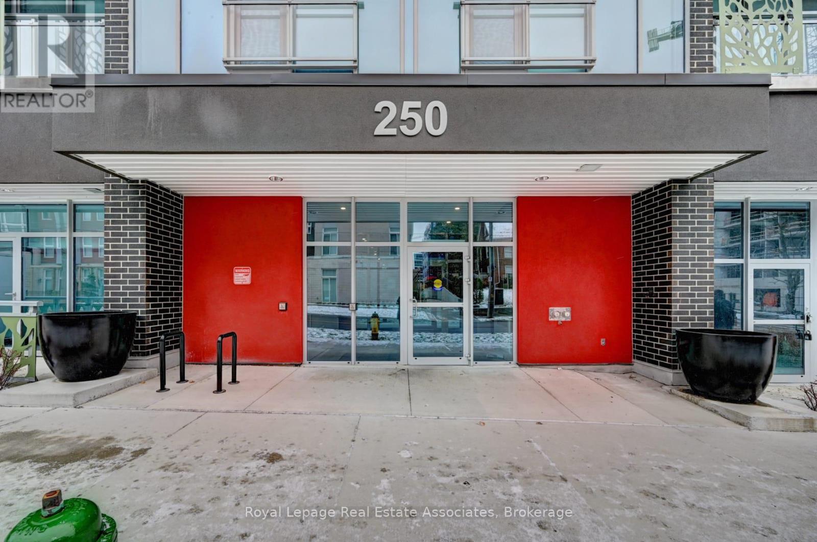#319 250 ALBERT STREET - 5