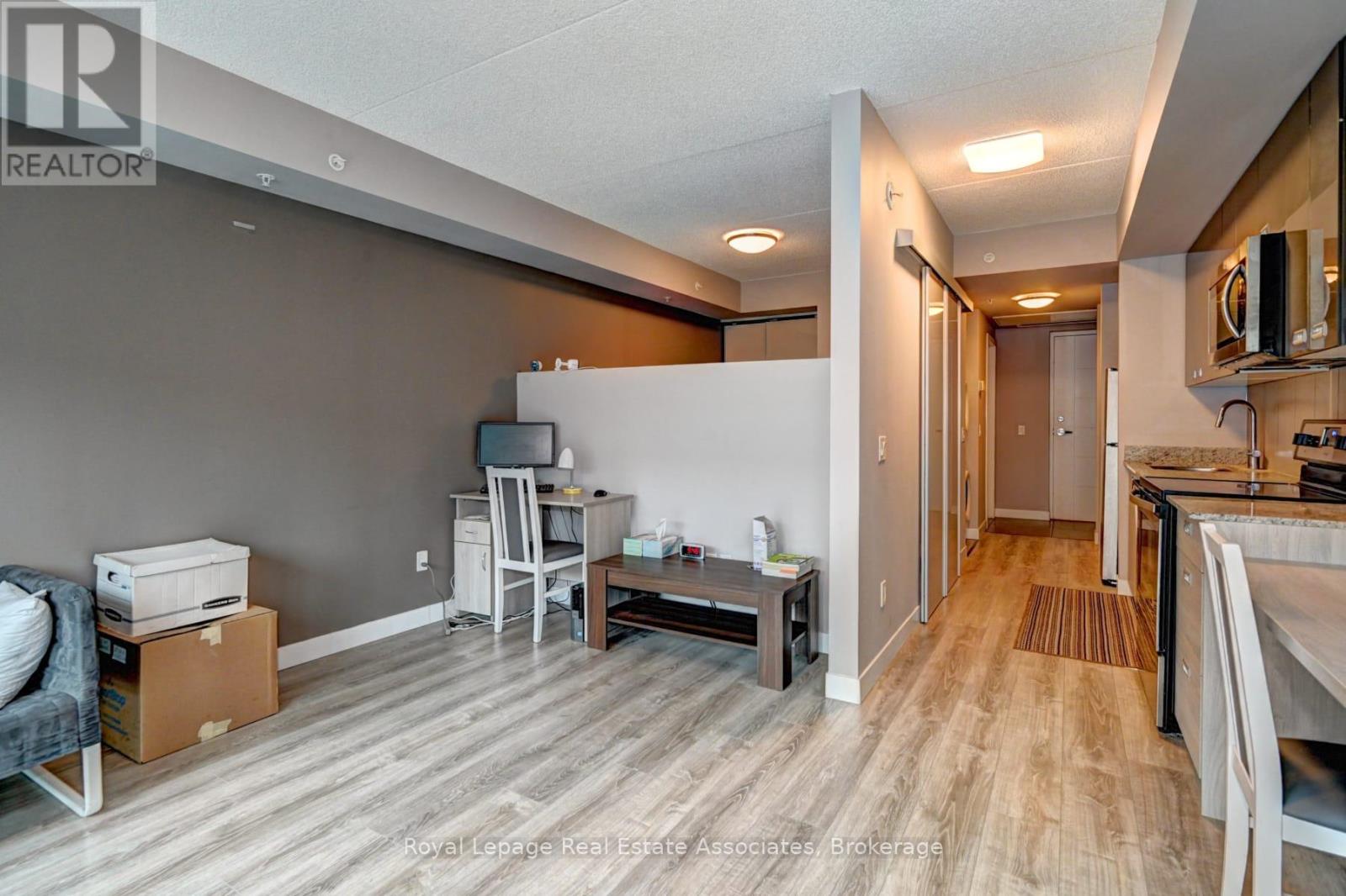 #319 250 ALBERT STREET - 9