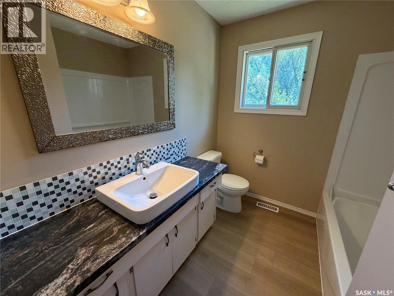 25 Souris AVENUE - Image 12