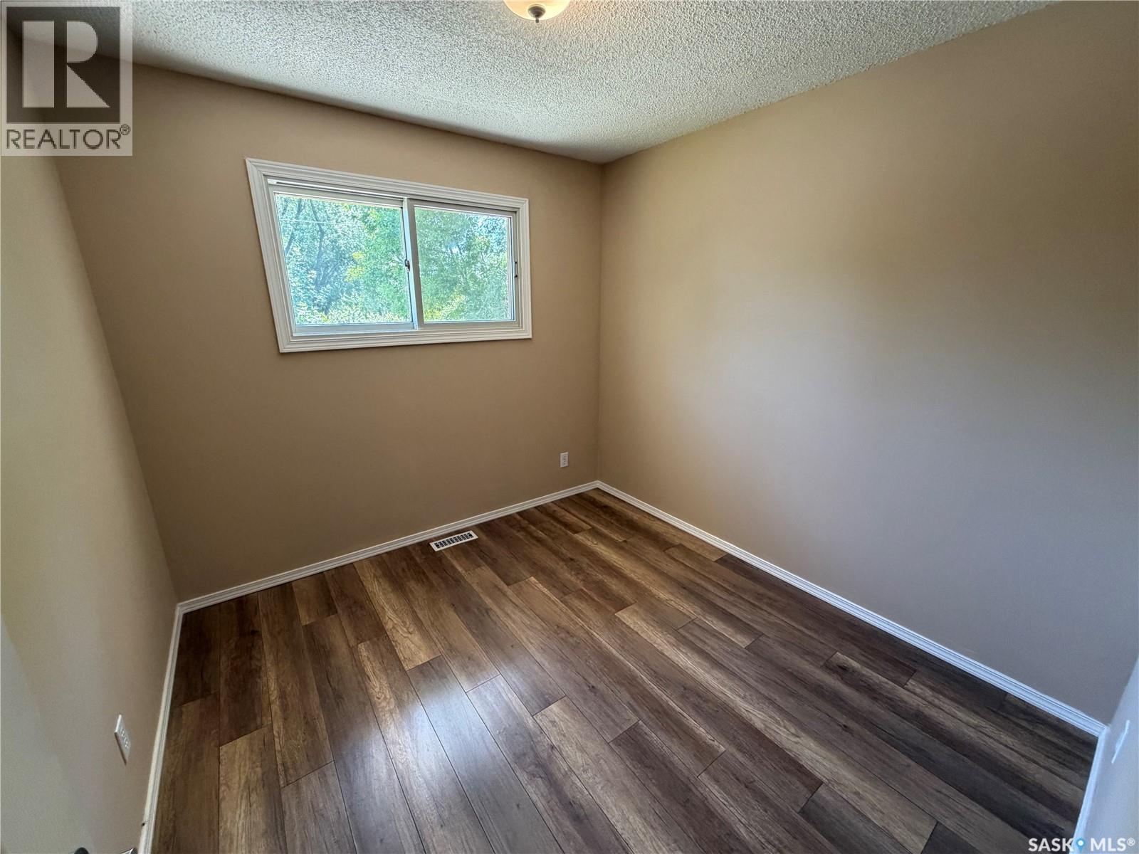 25 Souris AVENUE - Image 13