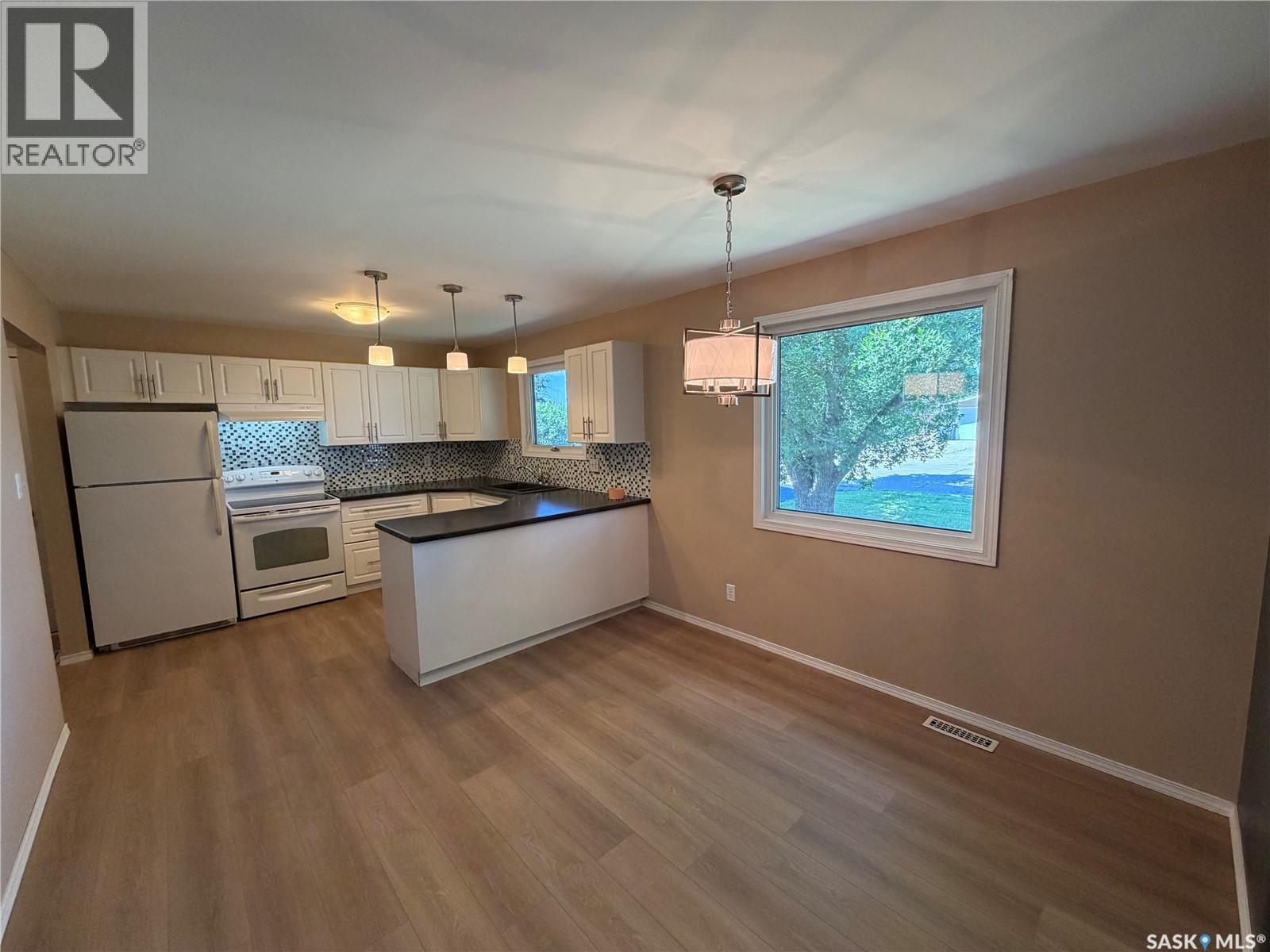 25 Souris AVENUE - Image 4