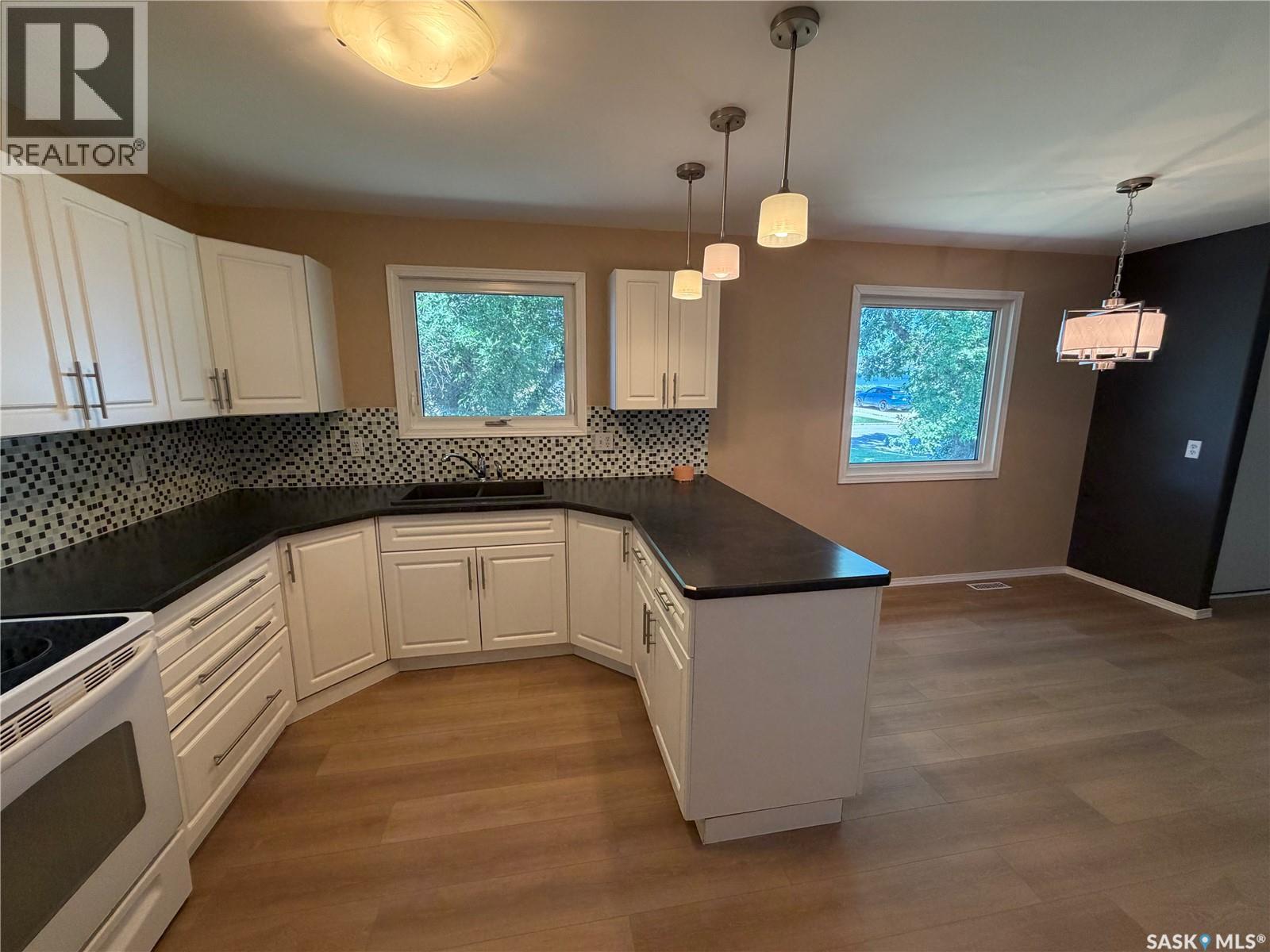25 Souris AVENUE - Image 7