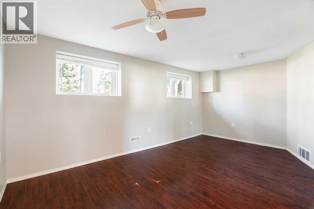 427 Queensland Road SE - 33
