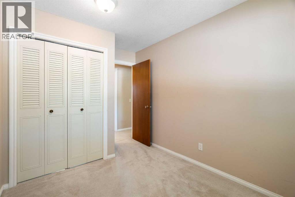 427 Queensland Road SE - 22