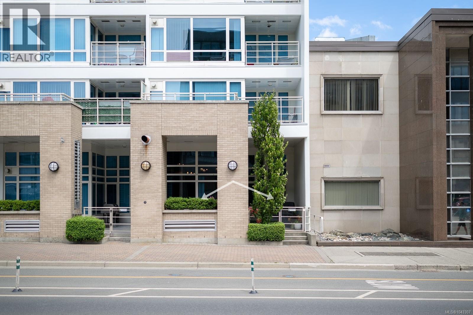 #103 38 Front St - 3