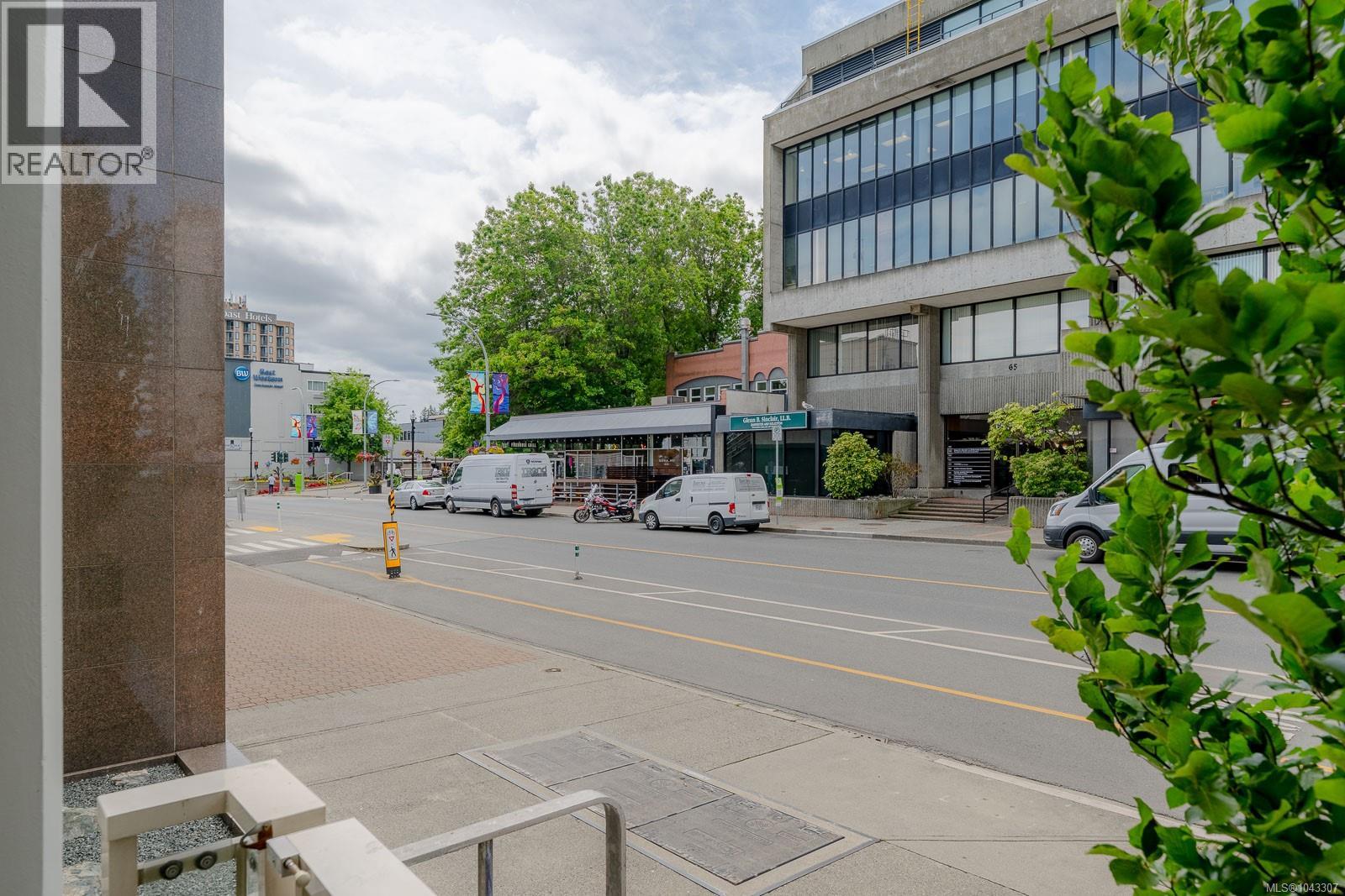#103 38 Front St - 40