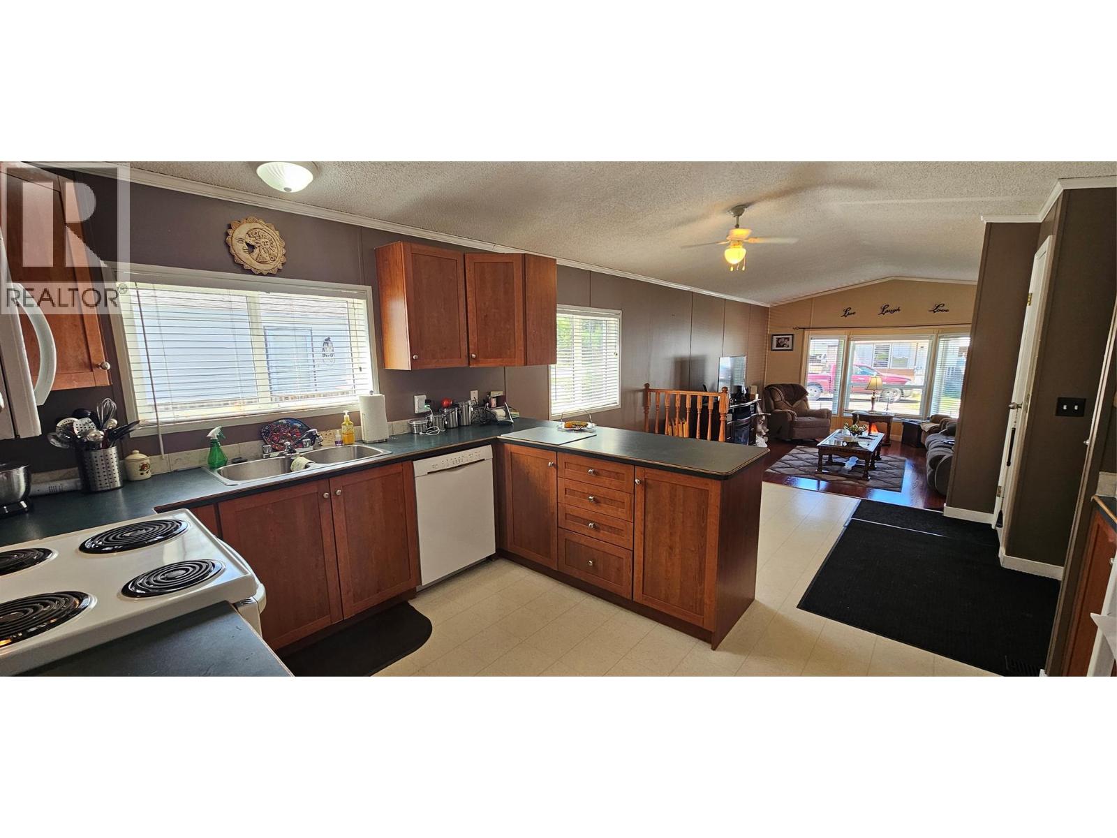 #37 100 Aspen Drive - 4