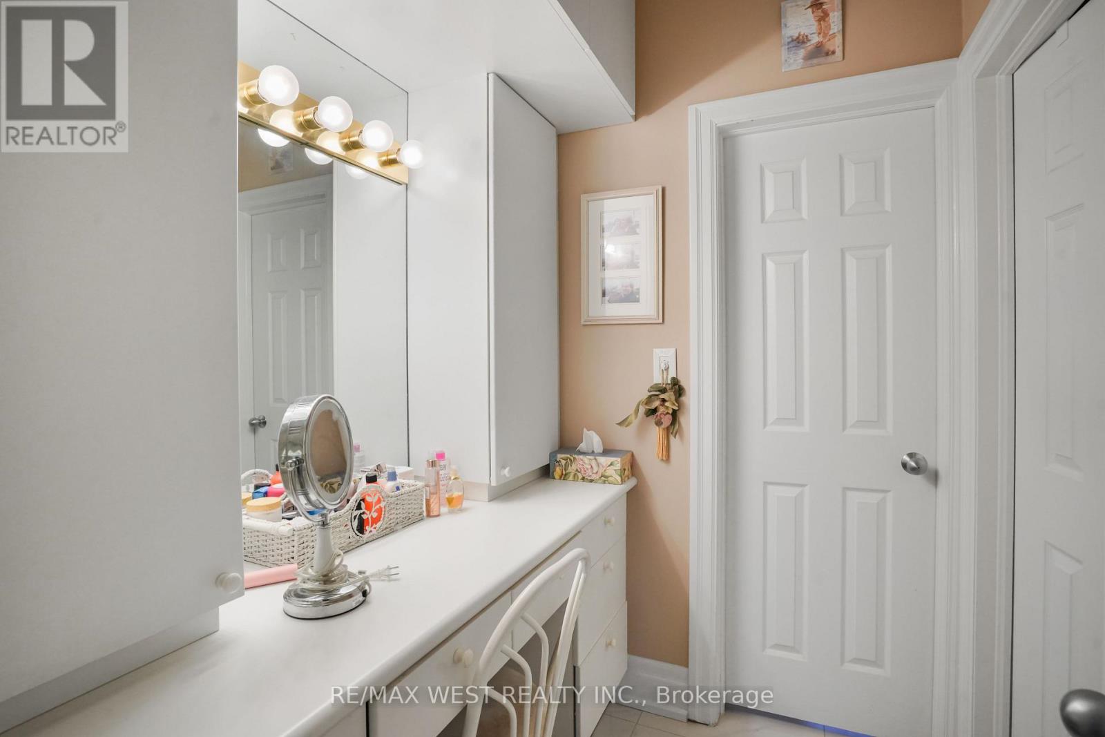179 ELLIS AVENUE - 21
