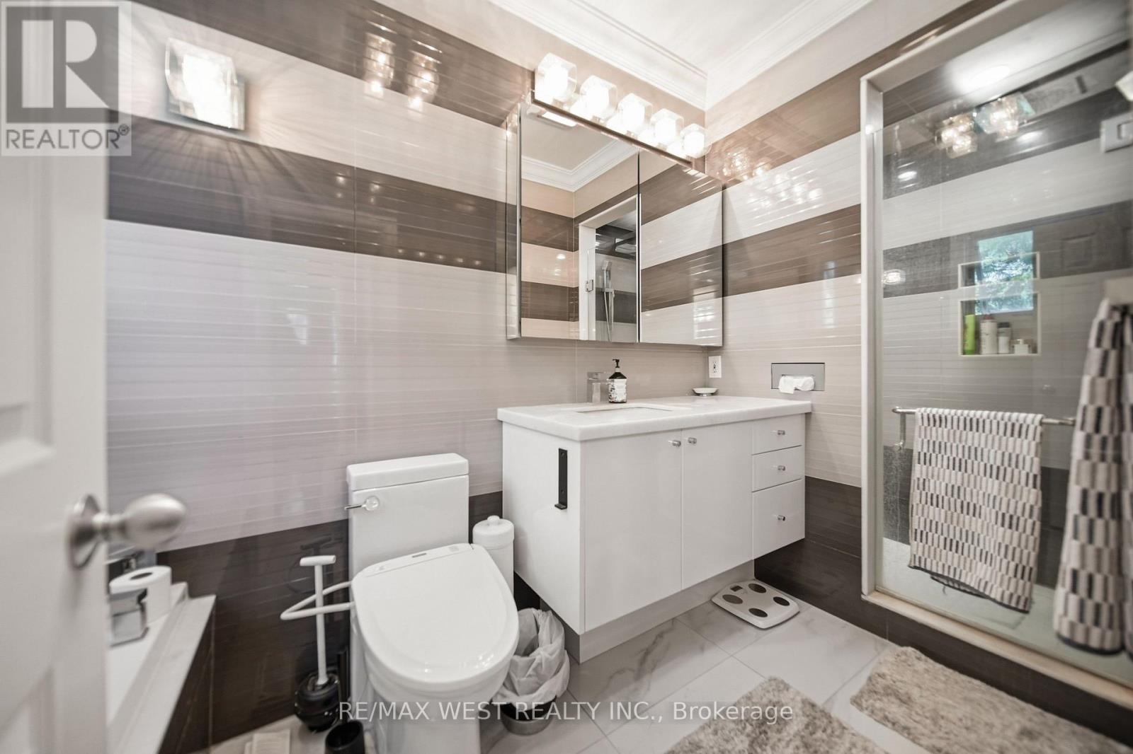 179 ELLIS AVENUE - 20
