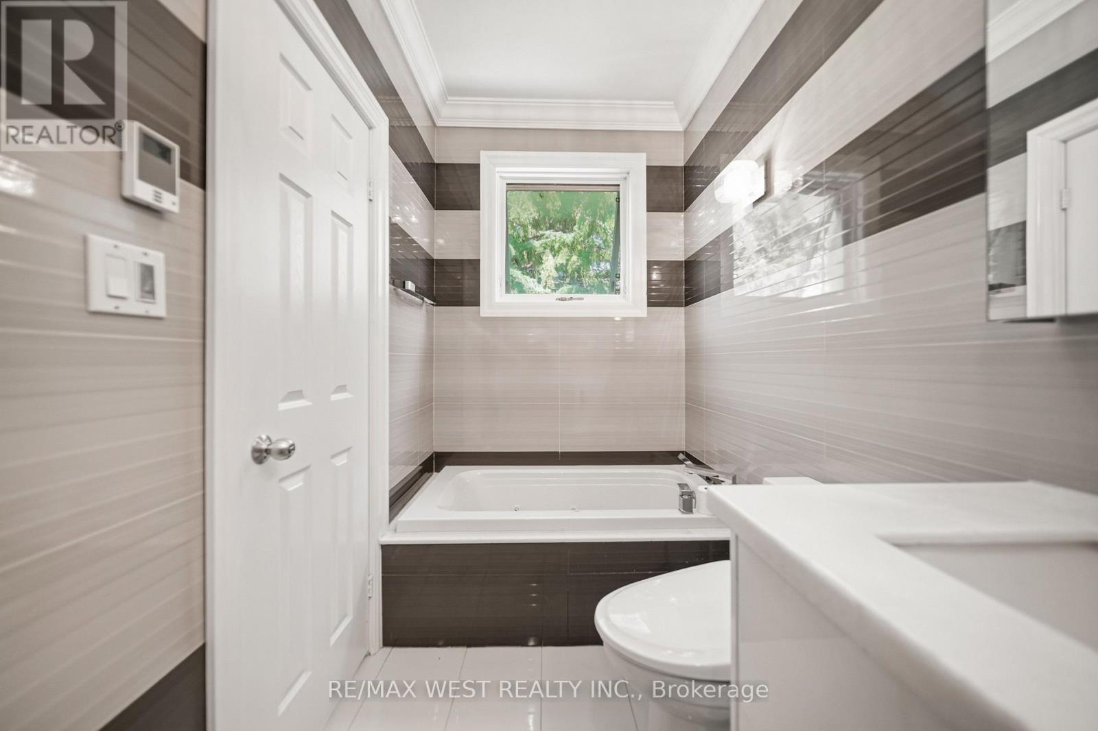 179 ELLIS AVENUE - 19