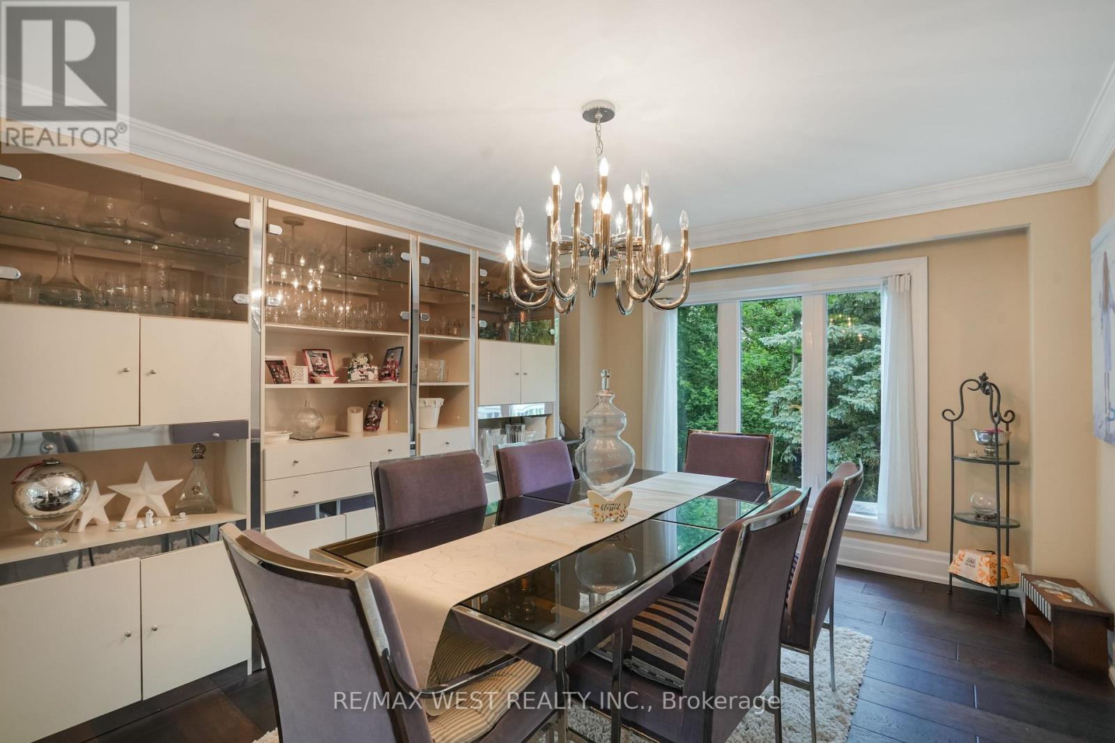 179 ELLIS AVENUE - 10