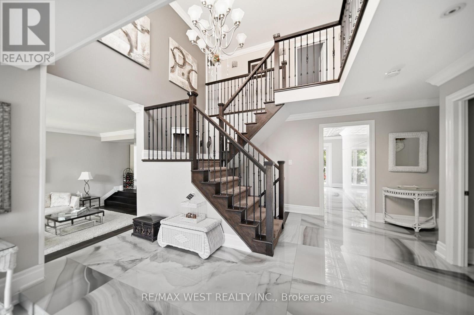 179 ELLIS AVENUE - 3