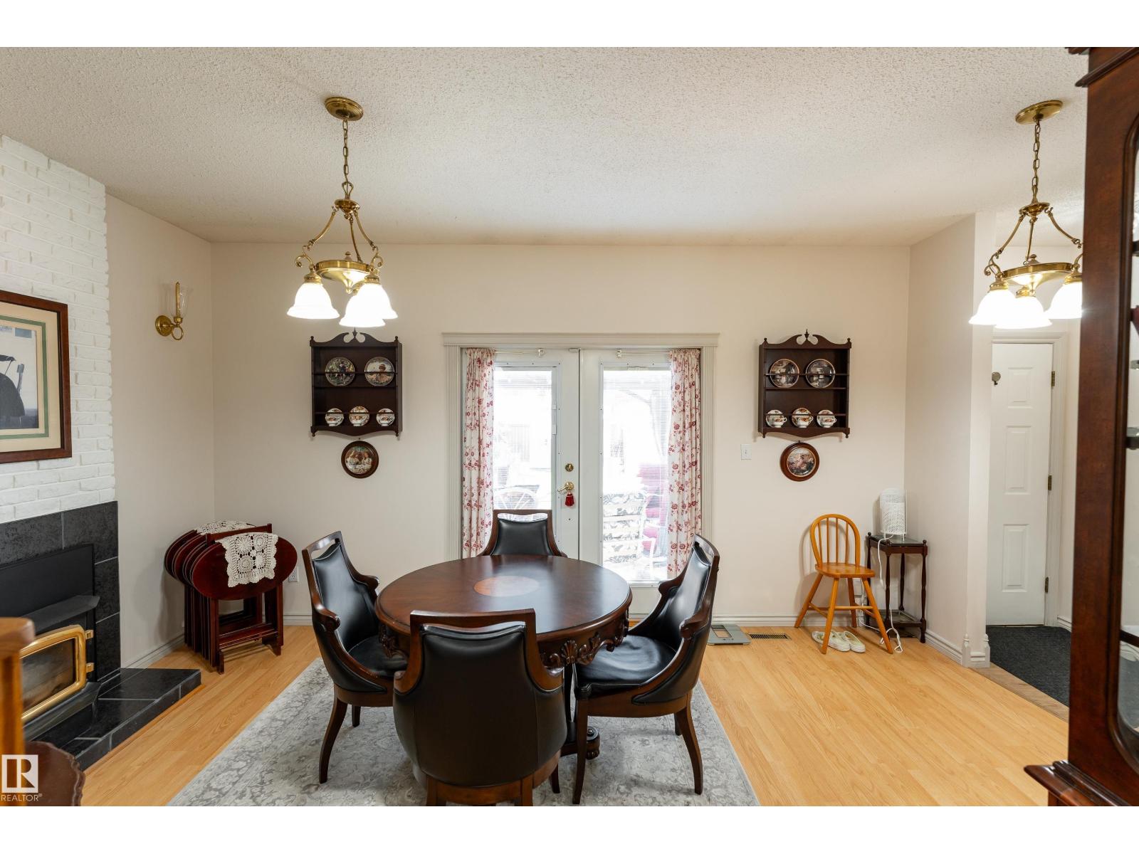 4312 70 ST NW - 11