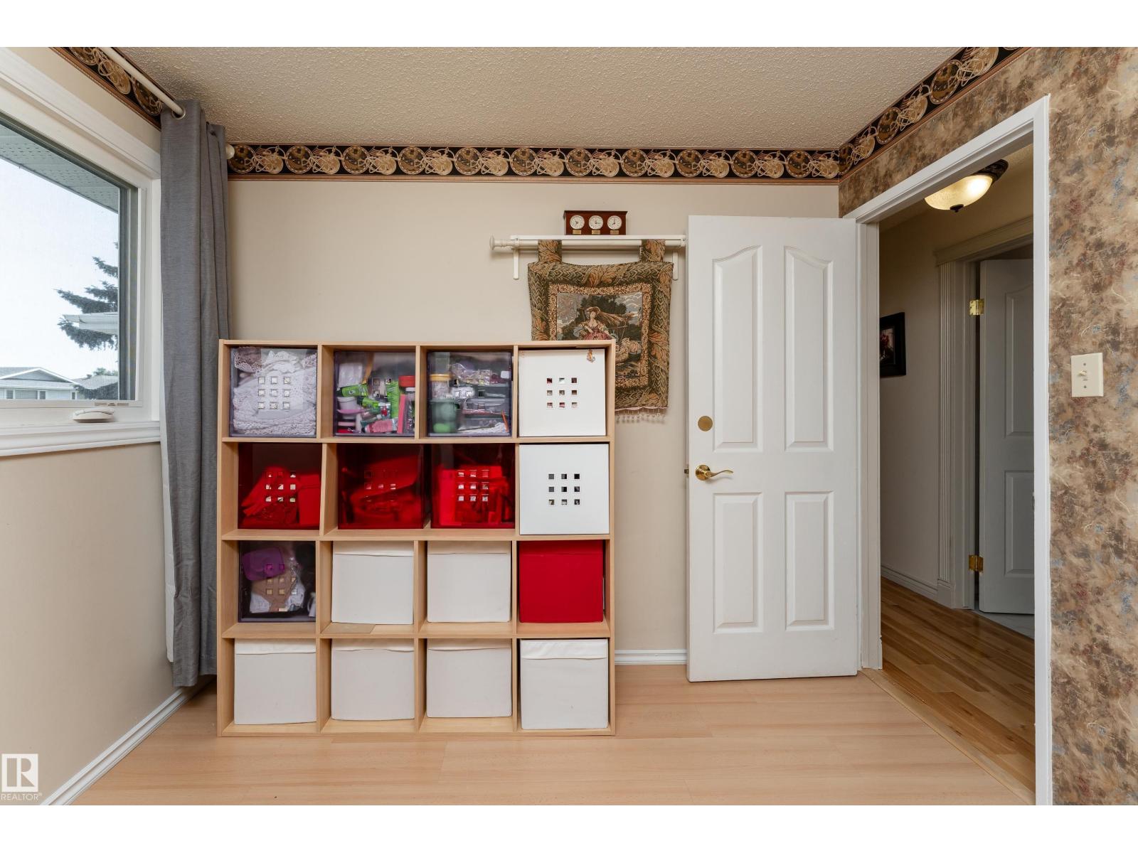 4312 70 ST NW - 23