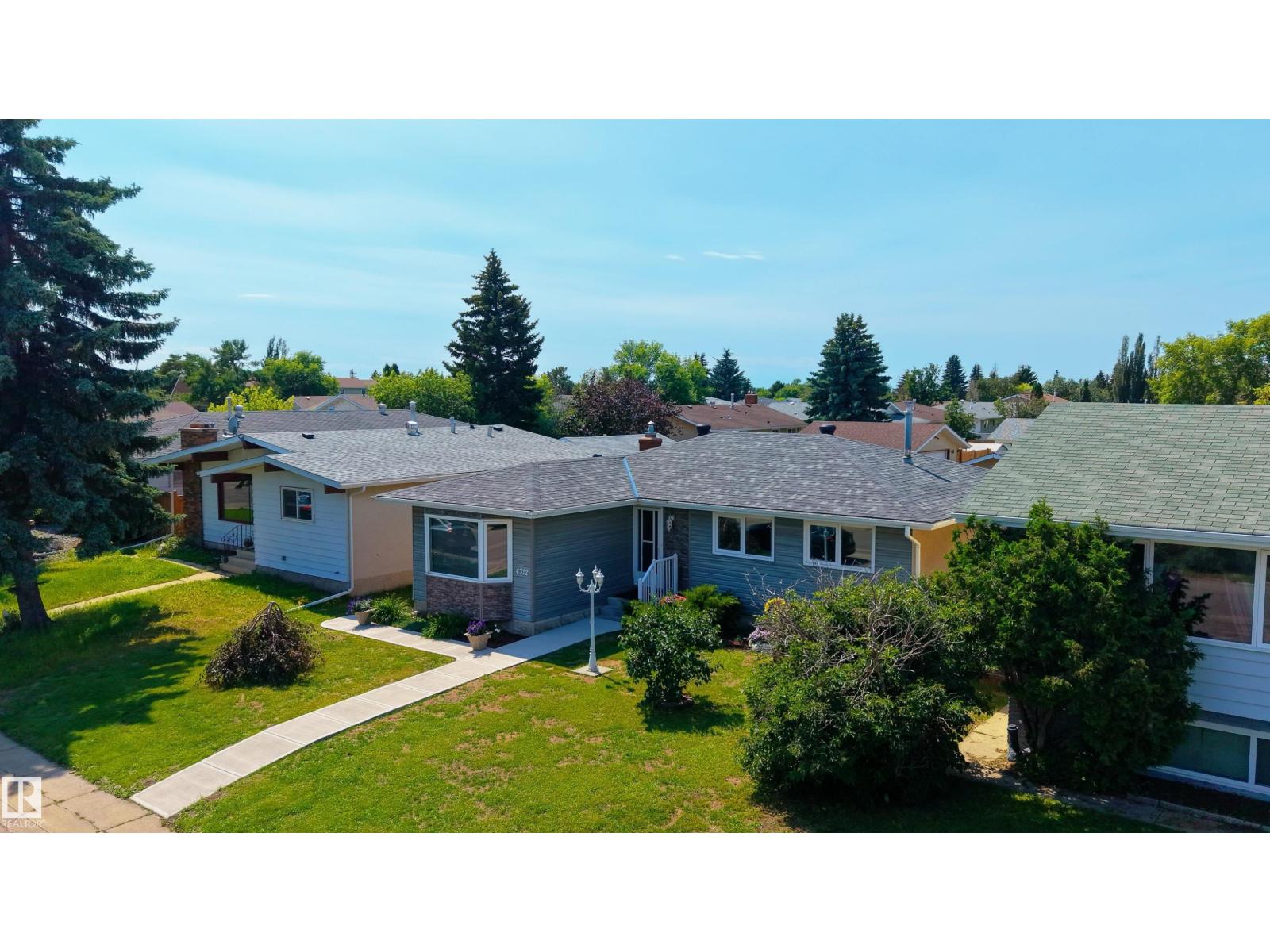 4312 70 ST NW - 47