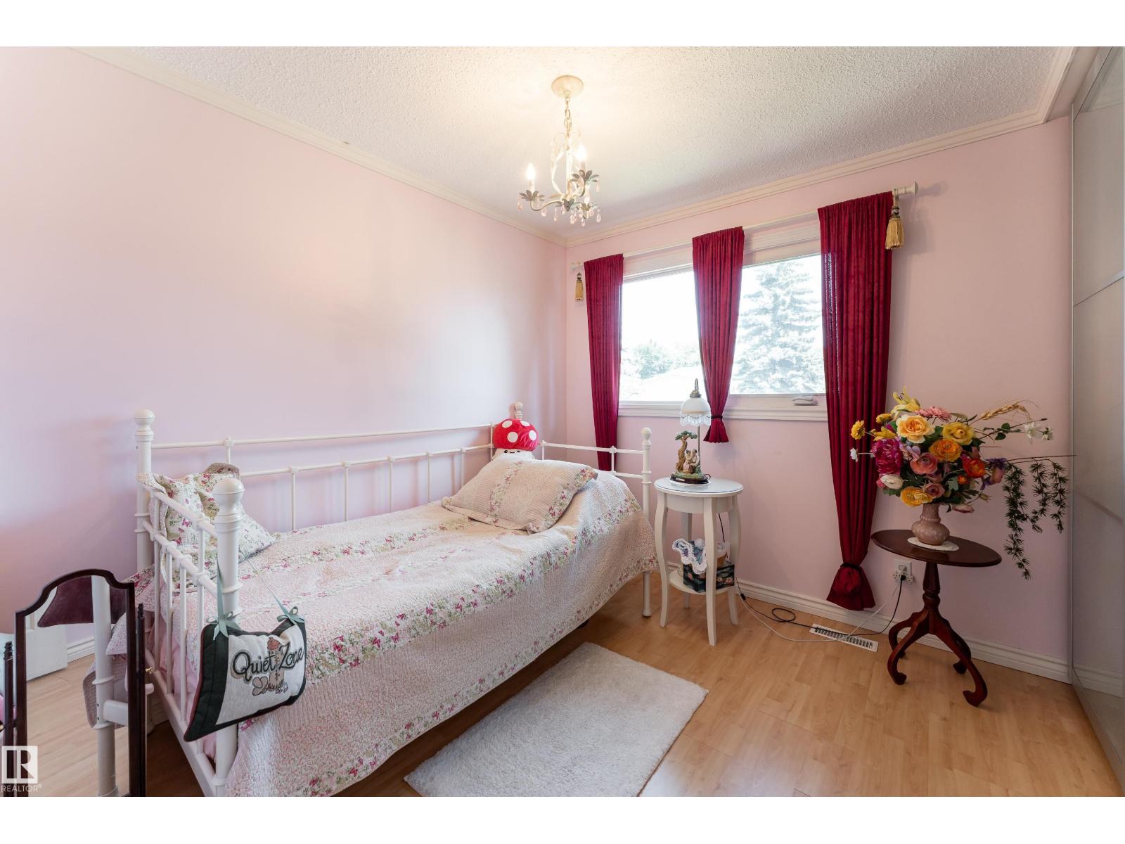 4312 70 ST NW - 25