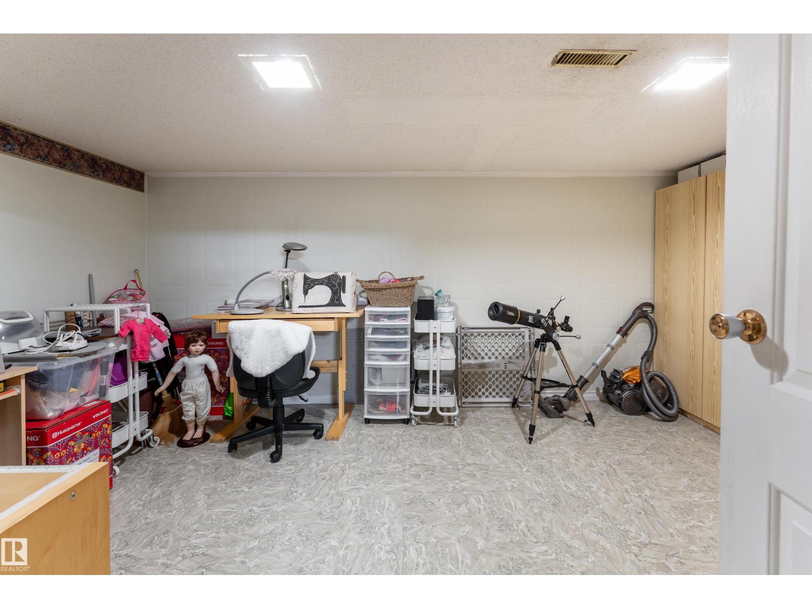 4312 70 ST NW - 30