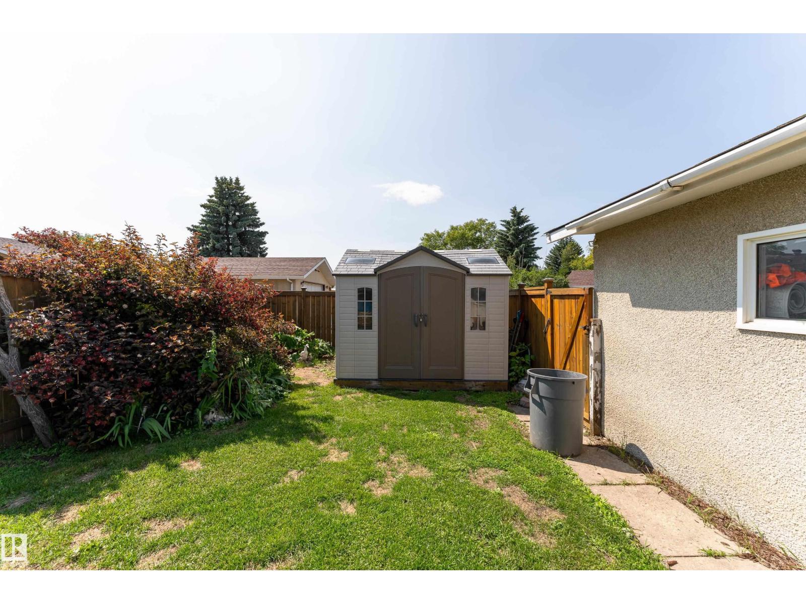 4312 70 ST NW - 38