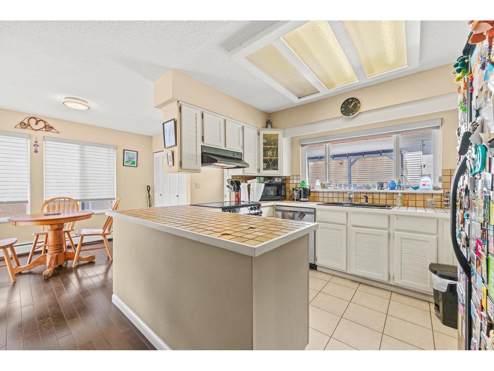 14471 MAGDALEN CRESCENT, White Rock