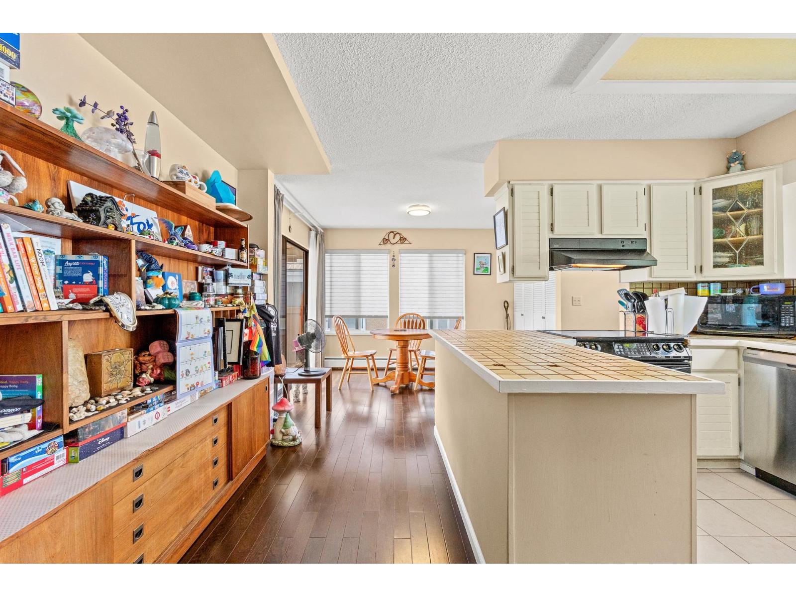 14471 MAGDALEN CRESCENT, White Rock