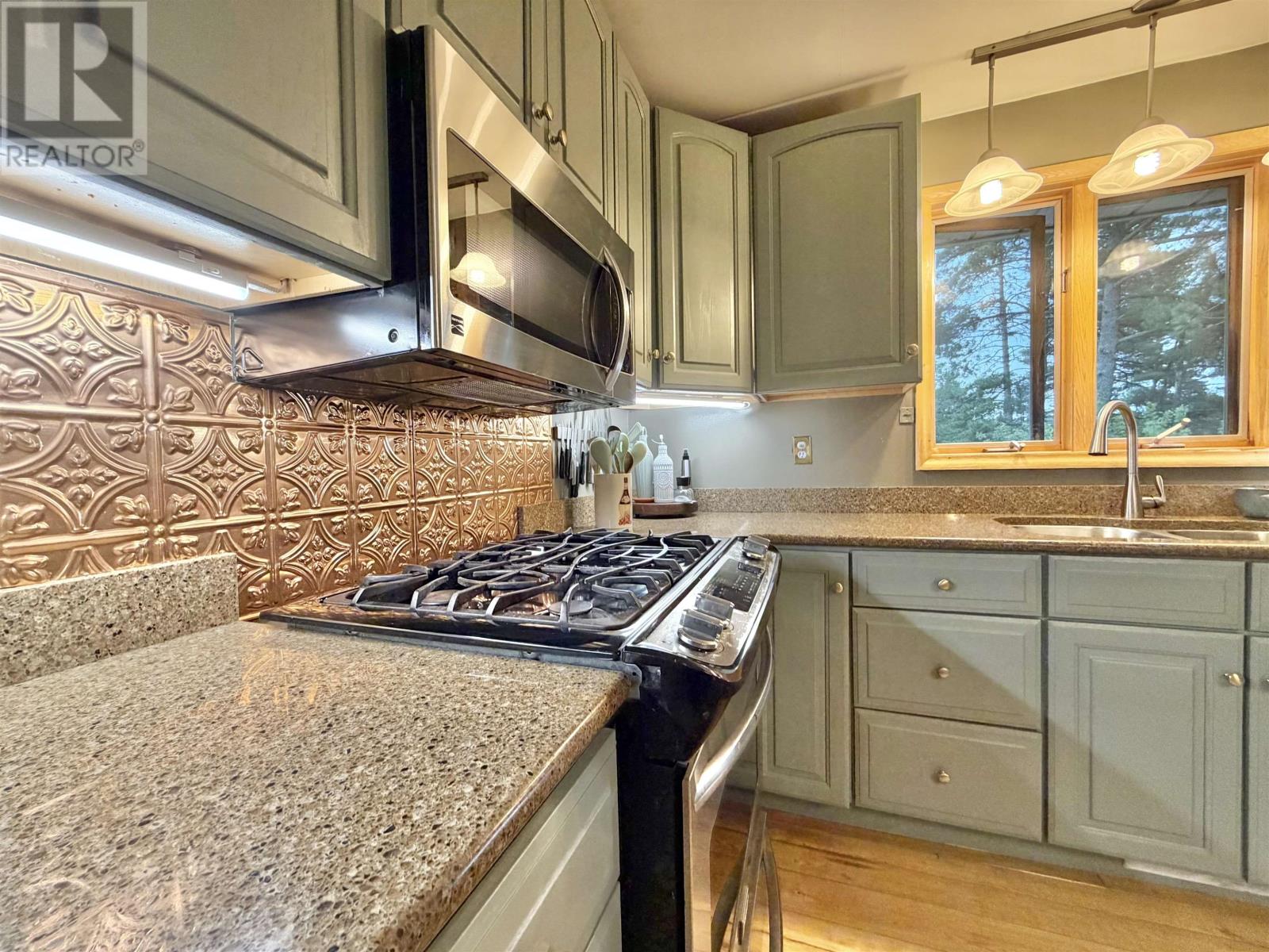 543A Reef Point RD - 8