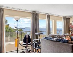 14471 Magdalen Crescent, White Rock, BC V4B2W1 Photo 30