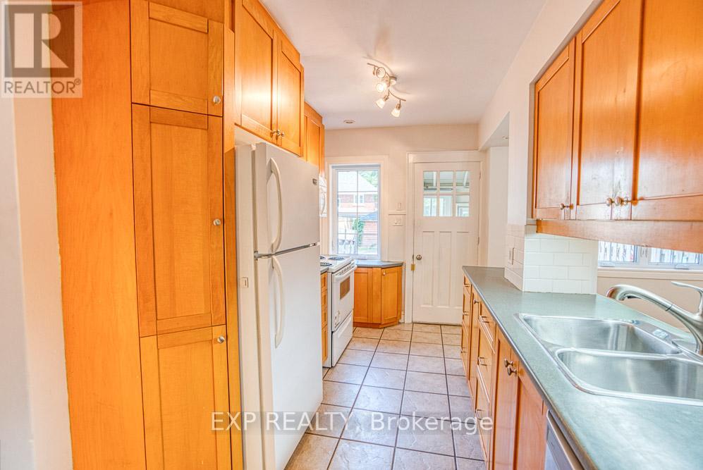 413 HOLLAND AVENUE, Ottawa. Luxury613. By Peter Sagos - Image 18